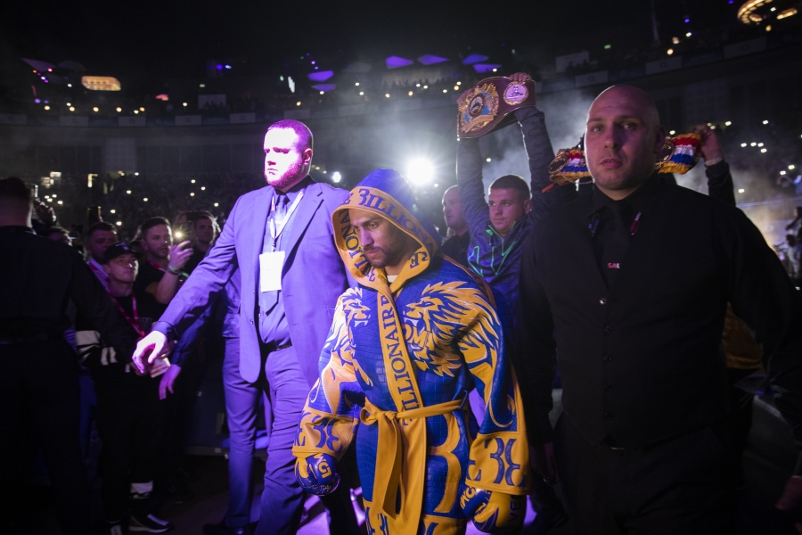 Photos Vasiliy Lomachenko Vs Luke Campbell Fight Night Round By