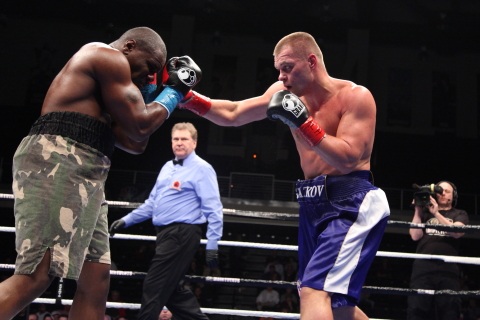 boxing events at turning stone casino
